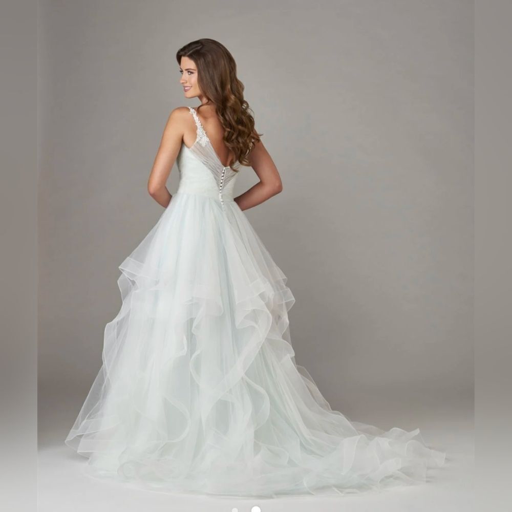 Bonny Nearly Newlywed prom White Sweetheart A-Line Wedding Gown Poof